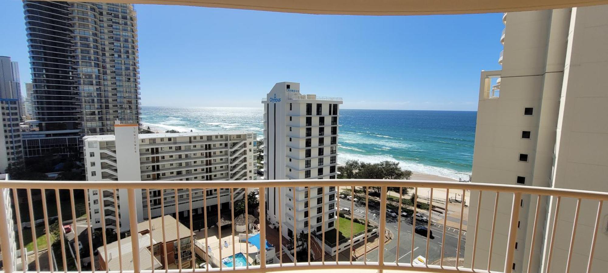 Apr Private Suites Moroccan By The Beach Gold Coast Eksteriør billede