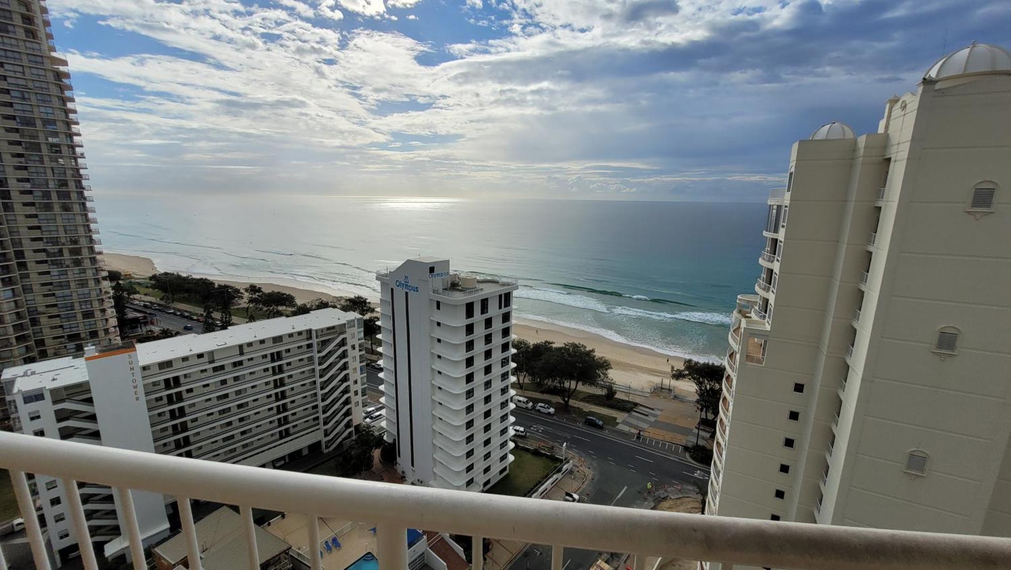 Apr Private Suites Moroccan By The Beach Gold Coast Værelse billede