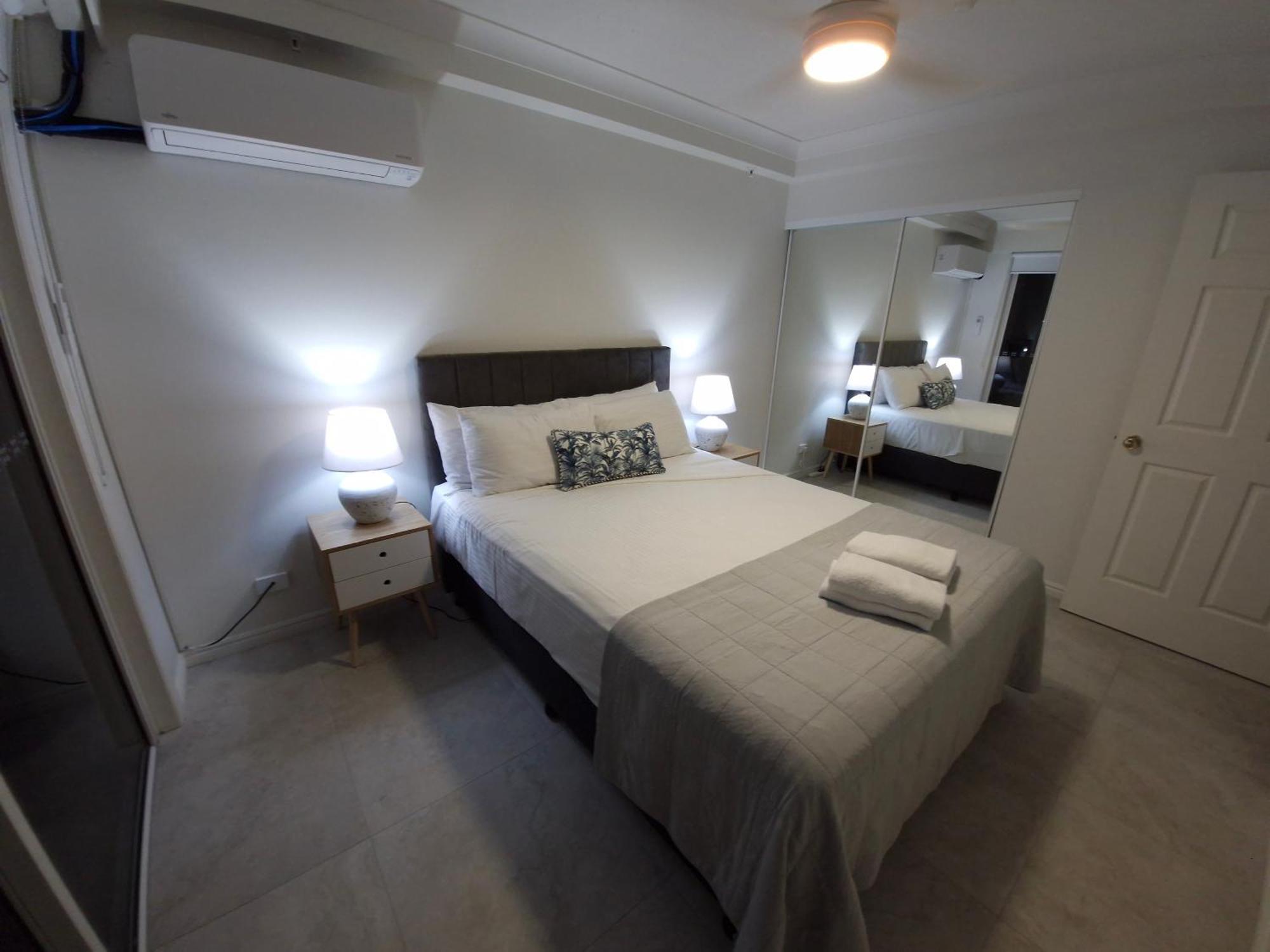 Apr Private Suites Moroccan By The Beach Gold Coast Eksteriør billede