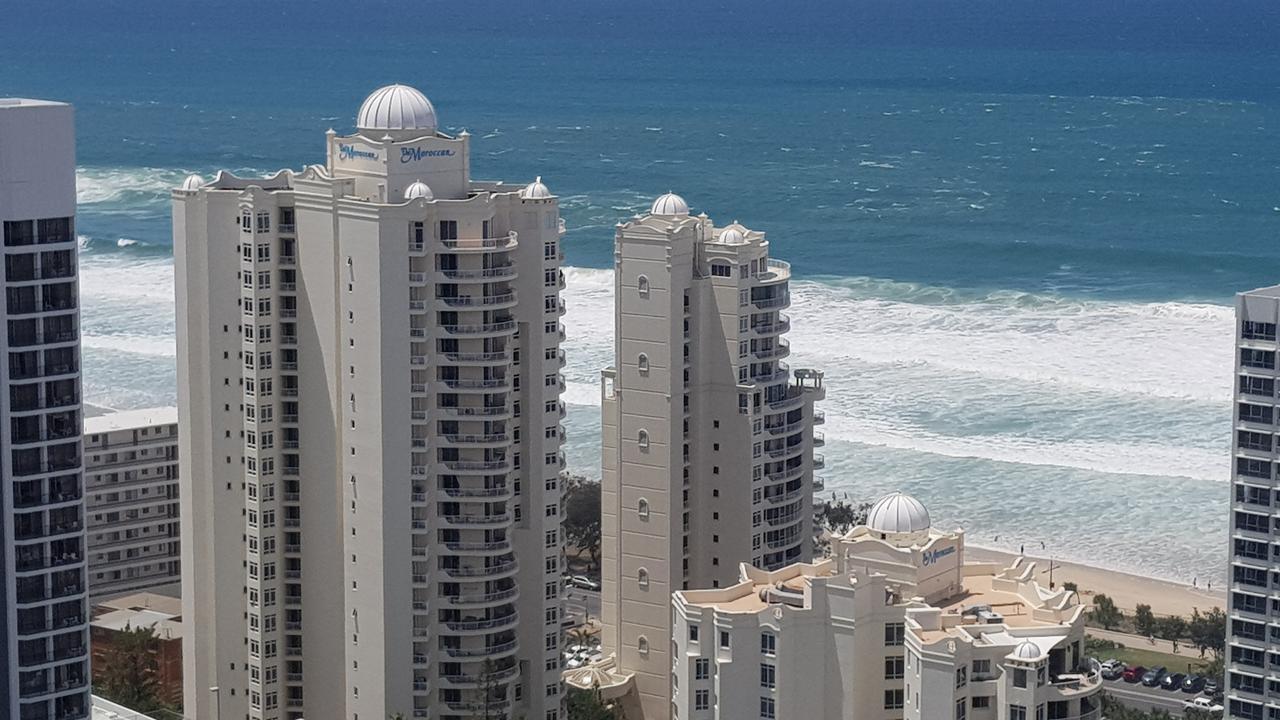 Apr Private Suites Moroccan By The Beach Gold Coast Eksteriør billede